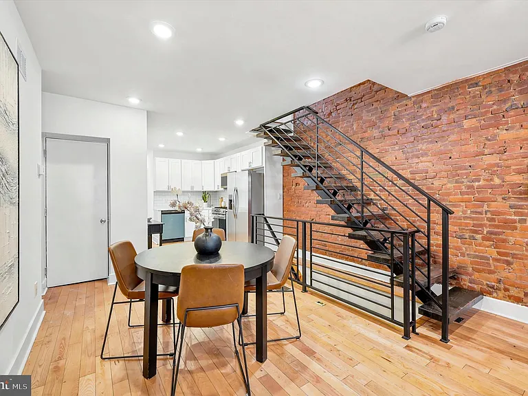 3171 Cedar St — Photo 5