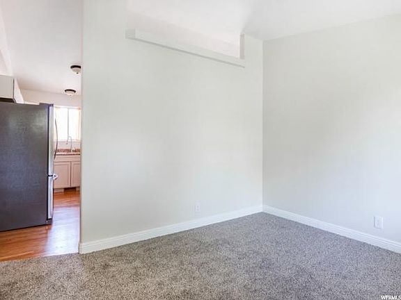 3rd image of 9724 S Garden Grove Ln