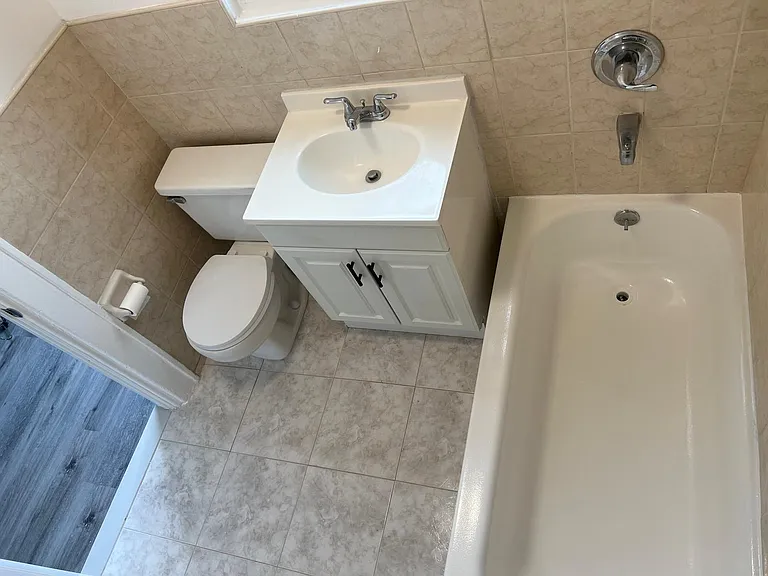 19-21 Mattlage Pl — Photo 11