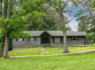 2212 Tucker Station Rd, Louisville, KY 40299