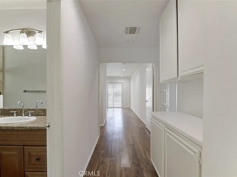 9450 Tampa Ave — Photo 44
