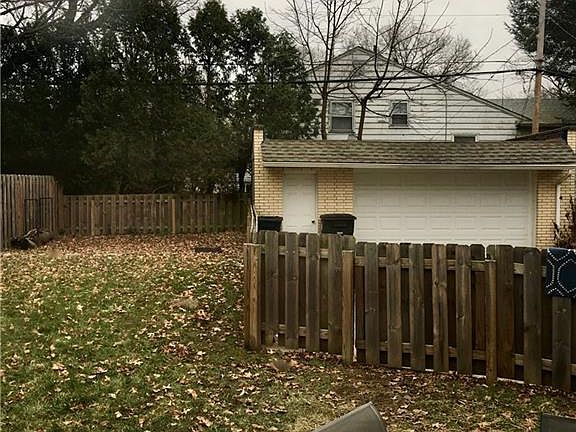 4th image of 71 Avondale Dr