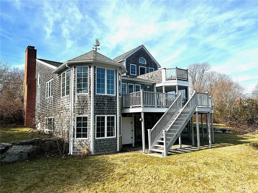 3 bed, 3.5 bath, 2400 sqft, $3,750 — Photo 1