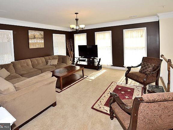3rd image of 2253 Oberlin Dr