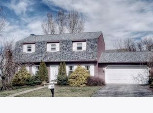 819 Carman Dr, Wyomissing, PA 19610