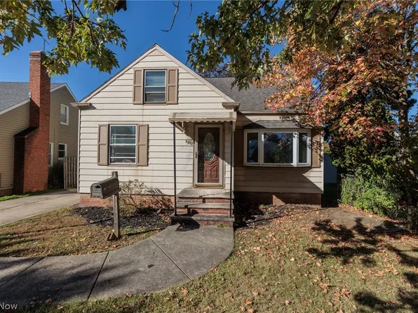 5312 Cato St, Maple Heights, OH 44137