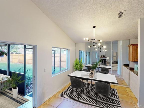 3rd image of 732 Heather Glen Cir
