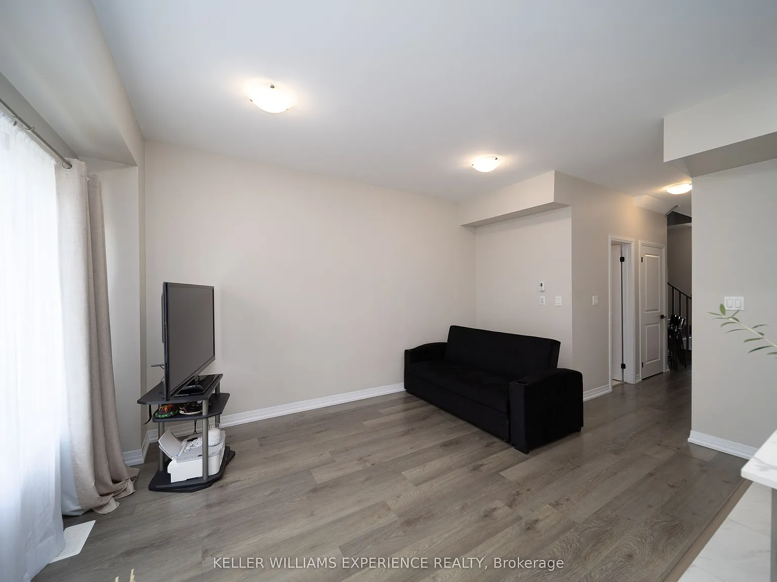 3 bed, $2,600 — Photo 3