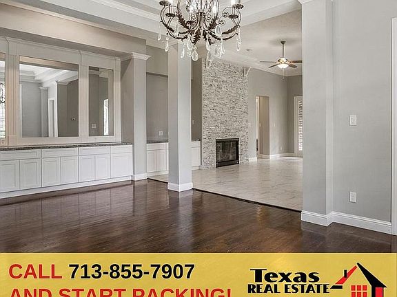 3rd image of 26 Champion Villa Dr
