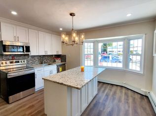 130 Hamlet Rd, Levittown, NY 11756