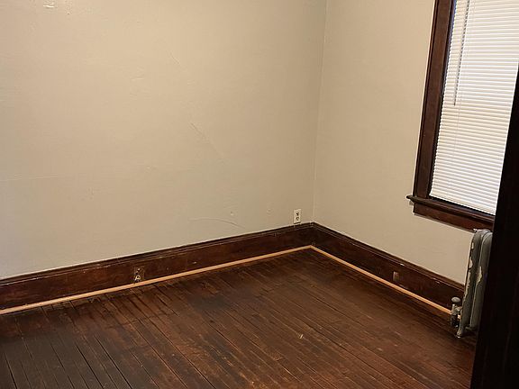 5th image of 2609-11 N 49th St #2609