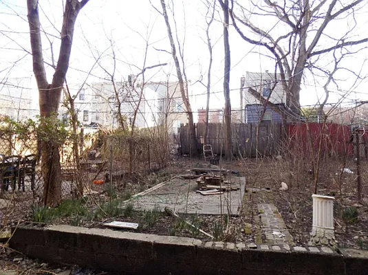 Rented by At Home Realty NY LLC | media 32