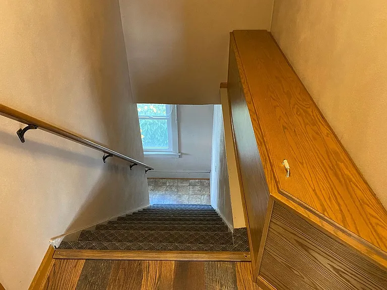 410 N Maple Ave — Photo 19