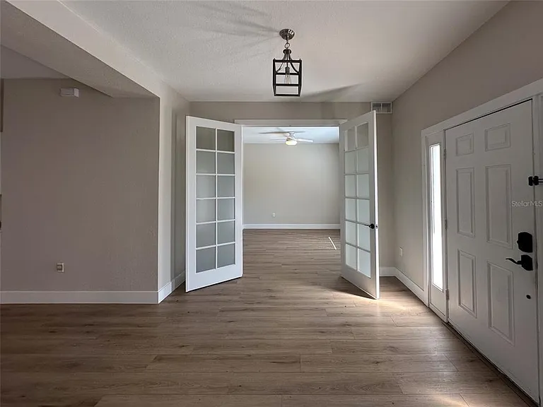 4730 Londel Ave — Photo 4