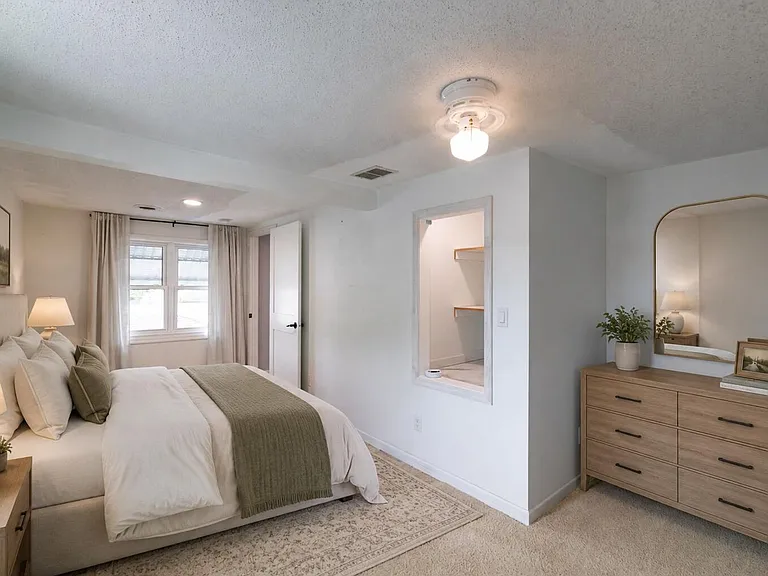 2406 Wood St — Photo 19
