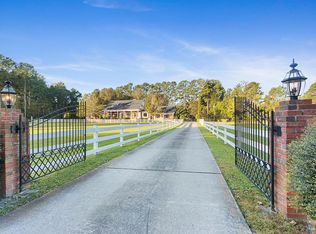 203 Chaussee Blvd, Summerville, SC 29483