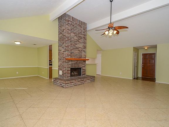 3rd image of 1311 Brook Grove Dr