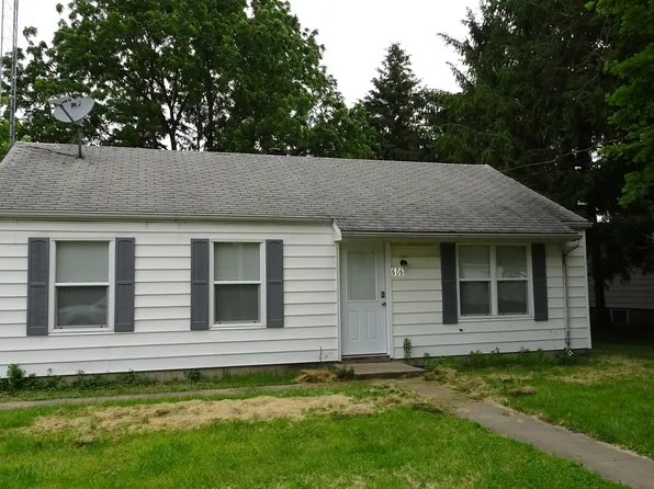 606 W Winthrop St, Earlville, IL 60518