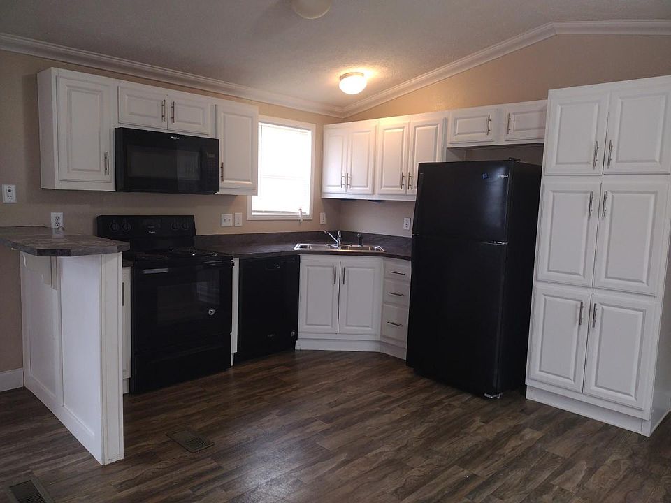 2nd image of 8905 NE 106th Pl #44