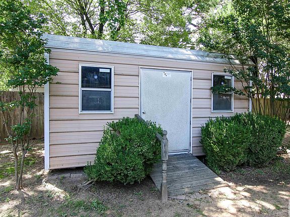 5th image of 18 Ashleigh Cir