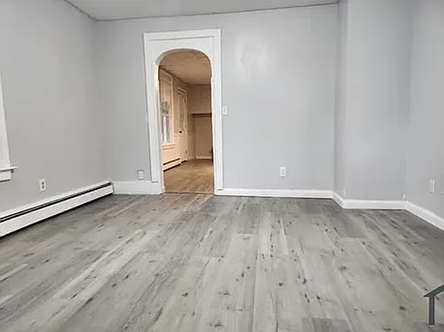 29 Peck St #1 Photo 1