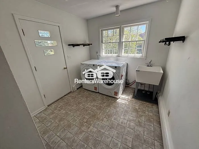 811 Myrtle St — Photo 28