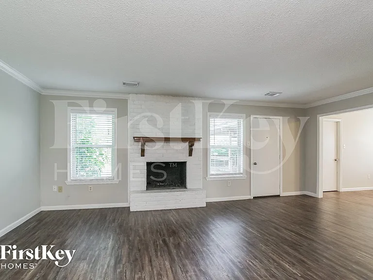12610 Pine Bough Ln — Photo 3