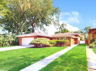 3111 Greenleaf Ave, Wilmette, IL 60091