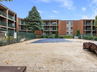 1700 Four Oaks Rd APT 118, Eagan, MN 55121