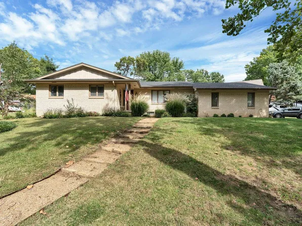 9908 W Par Ln, Wichita, KS 67212