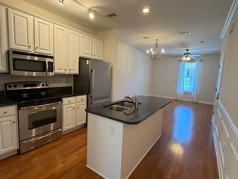 926 Iris St #E — Photo 25