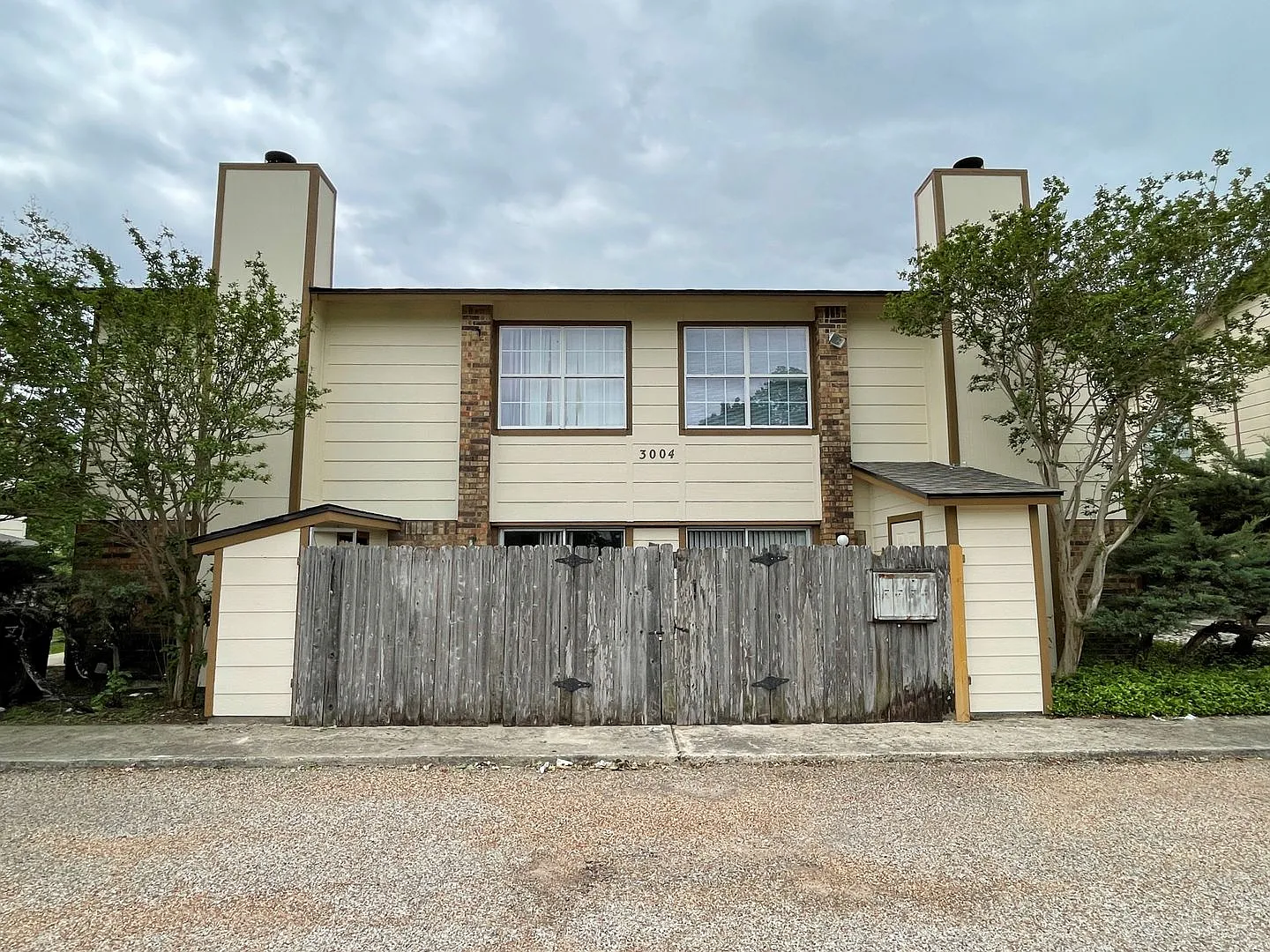 3004 Chaucer Drive — Photo 1