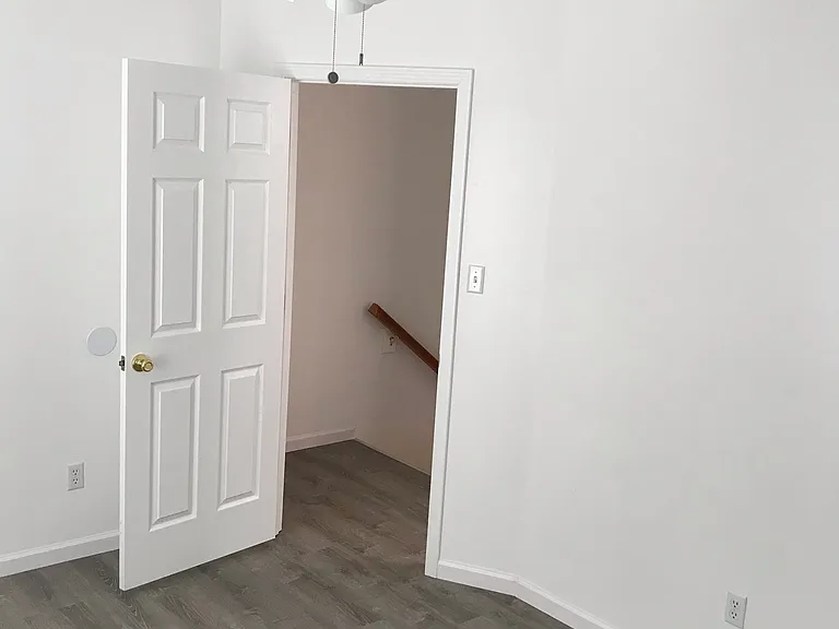 417 Fletcher St #4-19 — Photo 8
