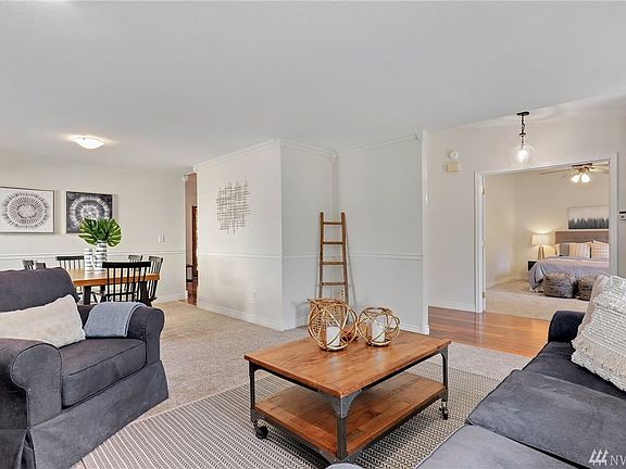 4th image of 16323 97th Avenue Ct E
