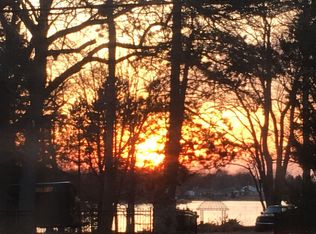 3914 Clintonville Rd, Waterford, MI 48329