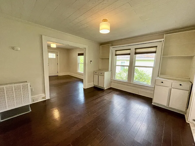 536 Pearl St — Photo 7