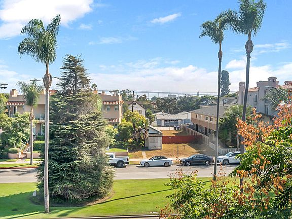 4th image of 200 Orange Ave
