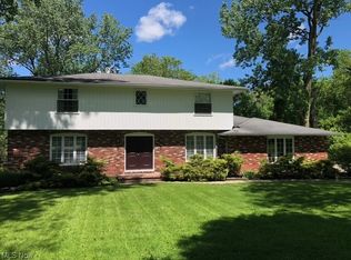 18564 Bennett Rd, North Royalton, OH 44133