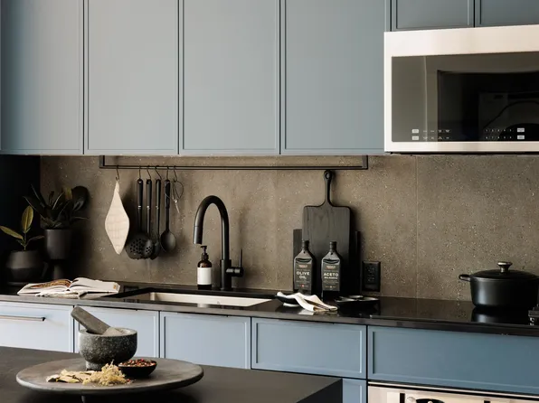 3055 Murray St #602, Pt Moody, BC V3H 1X1