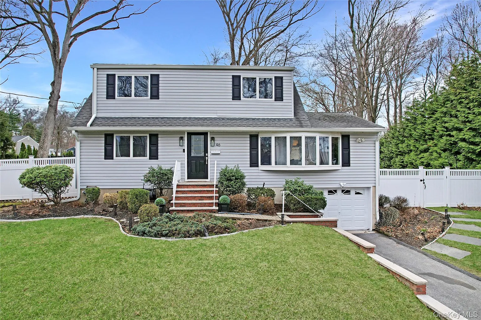 46 Deerfield Drive photo 1