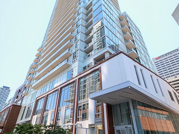 4th image of 33 Helendale Ave #1511