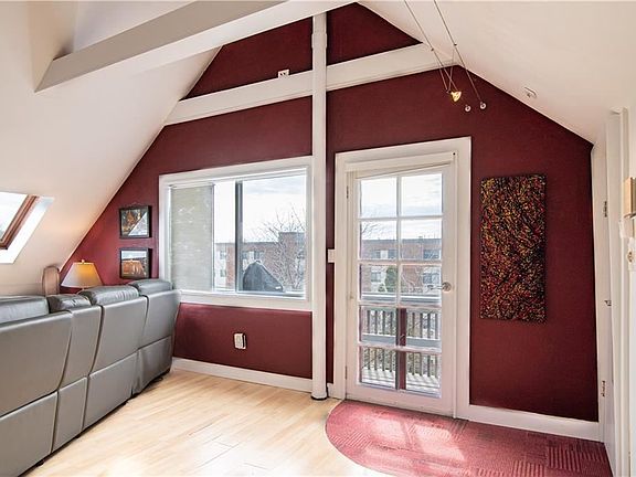 5th image of 62 Camp St #3-3-3
