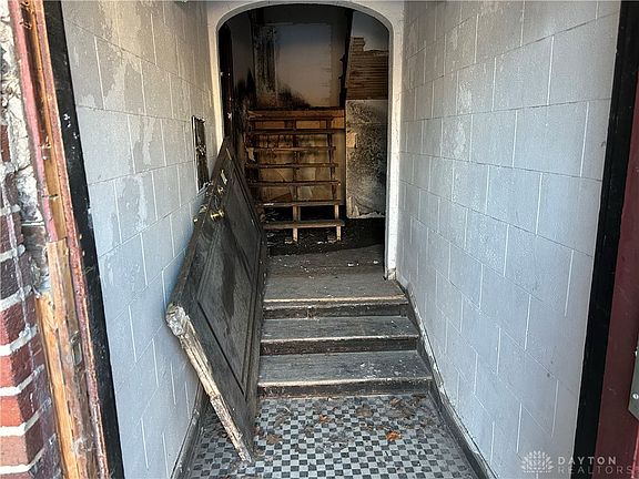 5th image of 400 Fountain Ave