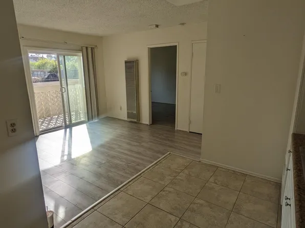 16961 Green Ln APT 5, Huntington Beach, CA 92649
