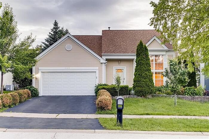1st image of 3148 Village Green Dr