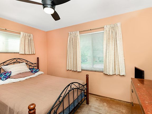 5th image of 1475 Larann Ln