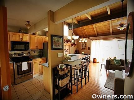Additional seating around kitchen island