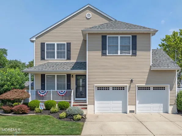 4 Suffolk Avenue, Port Monmouth, NJ 07758
