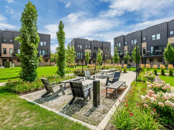 1086 Hampton Cir Unit 60, Detroit, MI 48207