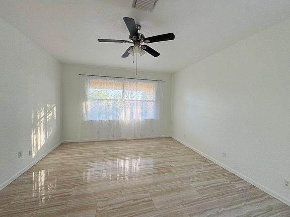 3rd image of 158 Bella Vista Way
